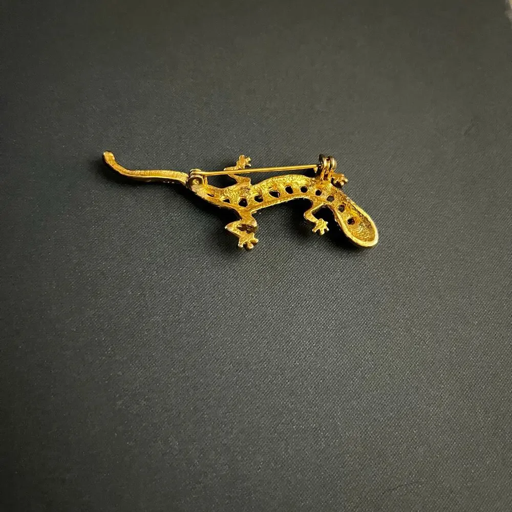 Gold Tone Gecko Lizard Brooch Rhinestone Greeb Eyes Animal Pin Statement‎ 2.75
